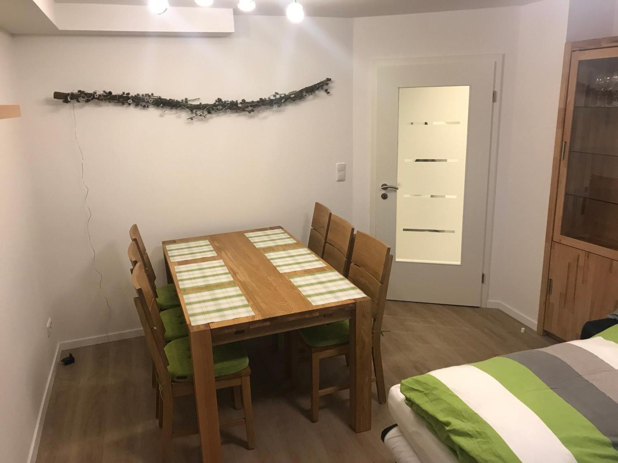 Wendlers Ferienwohnungen #1 #4 #5 #6 Behringersdorf Quarto foto